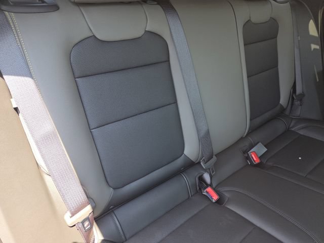 New 2026 Chevrolet Trax ACTIV w/ Sunroof Package FWD image 20
