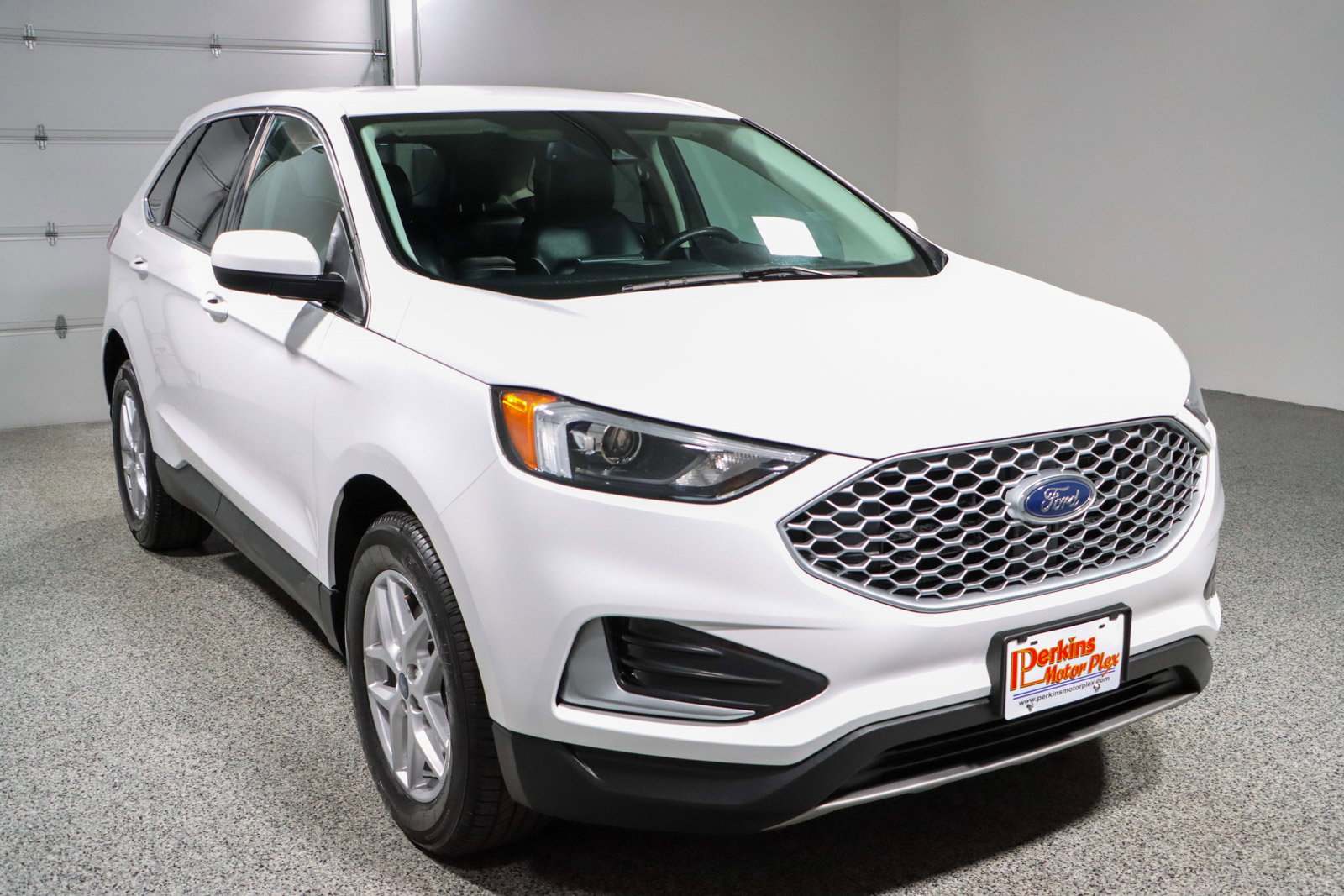Used 2023 Ford Edge SEL image 5