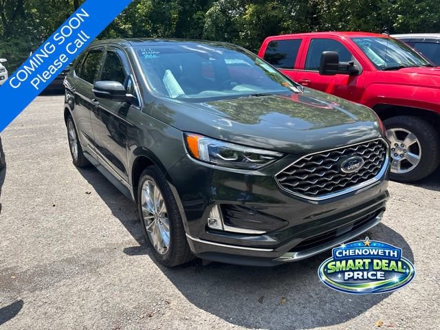 Used 2022 Ford Edge Titanium w/ Equipment Group 301A AWD/4WD image 2