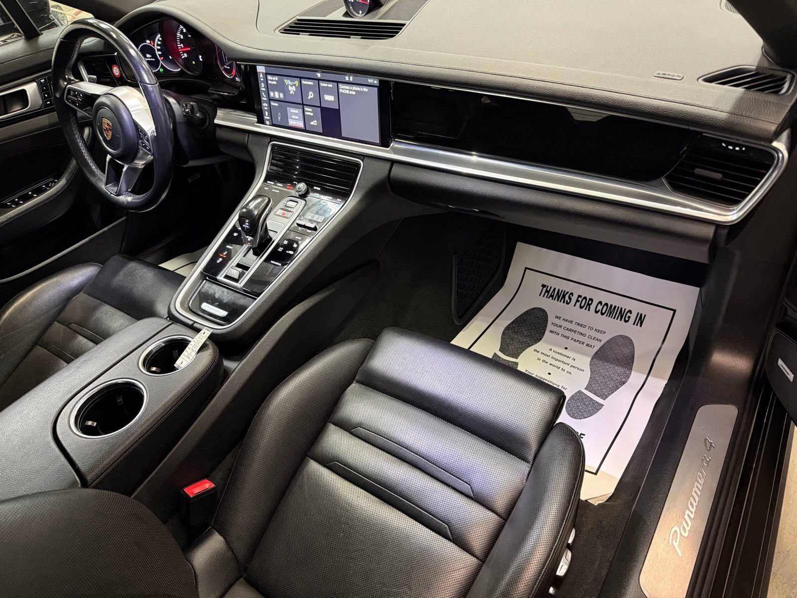 Used 2018 Porsche Panamera 4 image 10