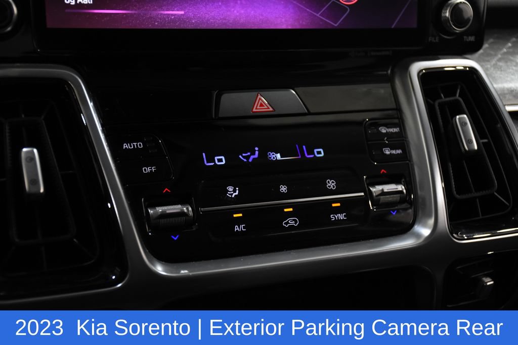 Used 2023 Kia Sorento SX AWD/4WD image 21