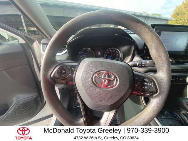 Used 2021 Toyota RAV4 XLE w/ Convenience Package AWD/4WD image 14