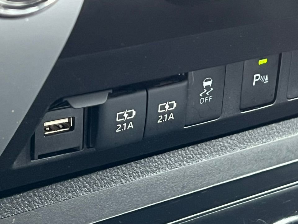 Used 2021 Toyota Tundra SR5 w/ Trail Edition image 25