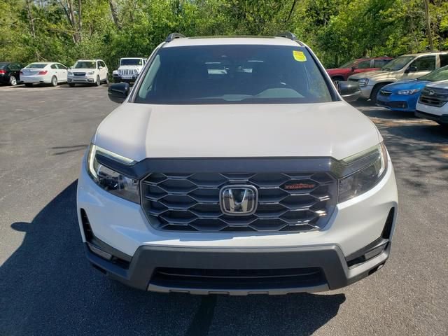 Used 2024 Honda Passport TrailSport image 5