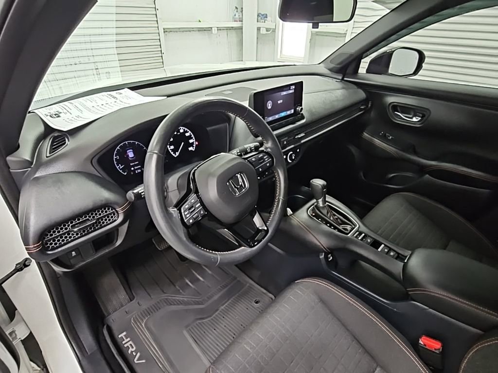 Used 2023 Honda HR-V Sport image 12