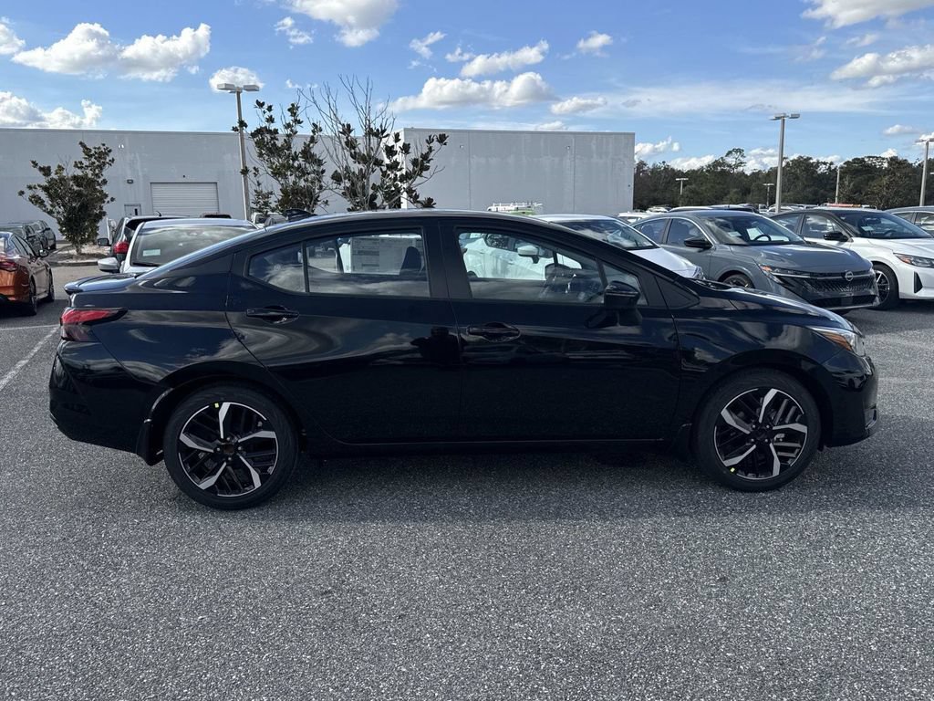New 2025 Nissan Versa SR w/ Trunk Package FWD image 2
