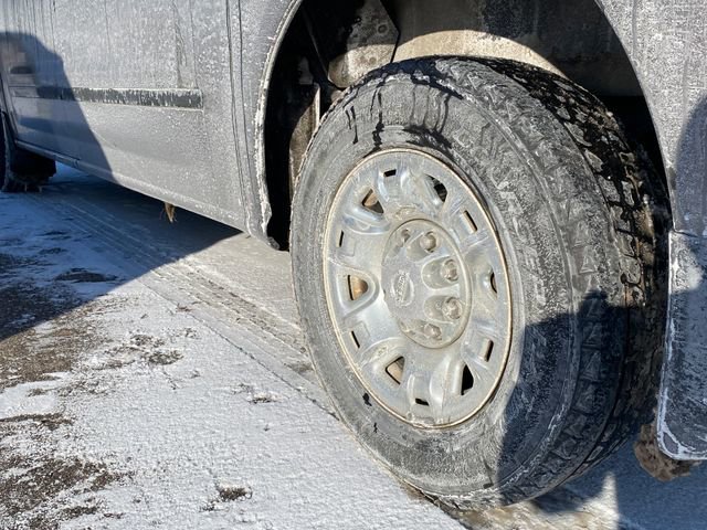 Used 2013 Nissan NV 3500 SL w/ Technology Pkg image 11