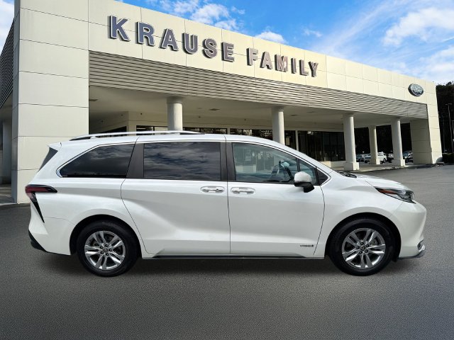 Used 2021 Toyota Sienna Limited FWD image 9
