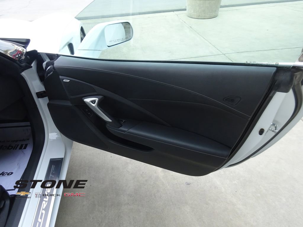 Used 2014 Chevrolet Corvette Stingray Coupe image 22