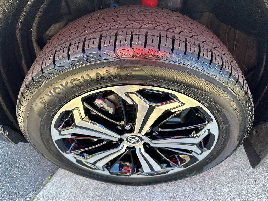 Certified 2025 Toyota RAV4 XSE AWD/4WD image 27