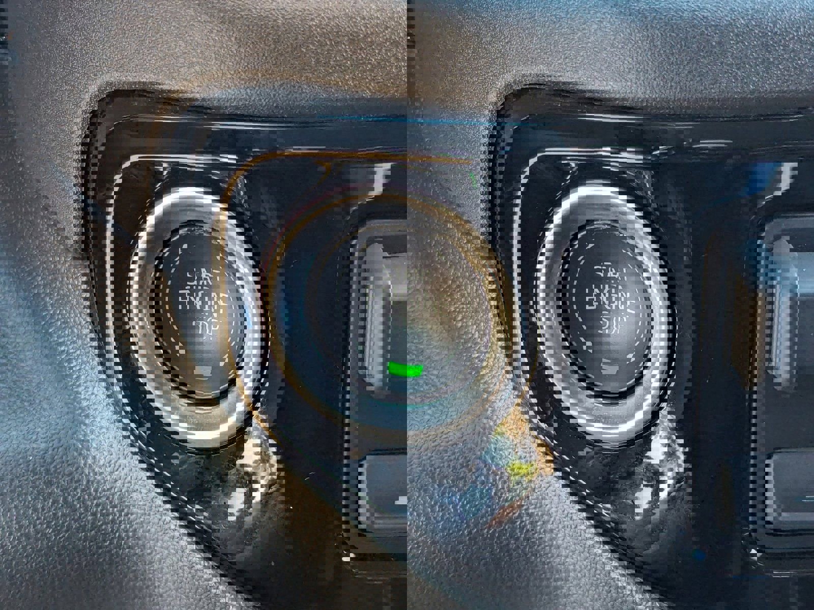 Used 2025 Chevrolet Silverado 1500 RST w/ Convenience Package II image 33