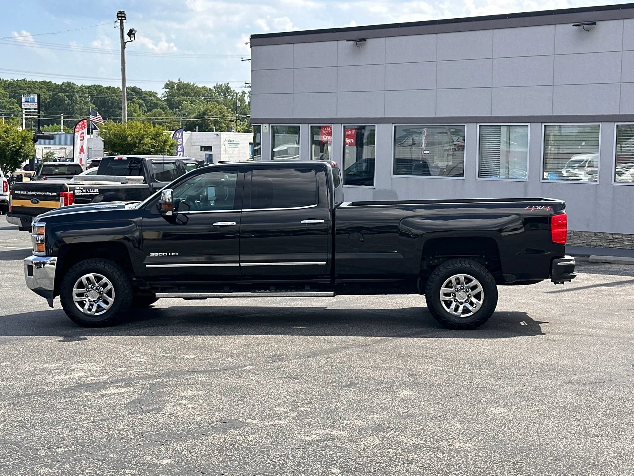 Used 2019 Chevrolet Silverado 3500 LTZ w/ Duramax Plus Package AWD/4WD image 8