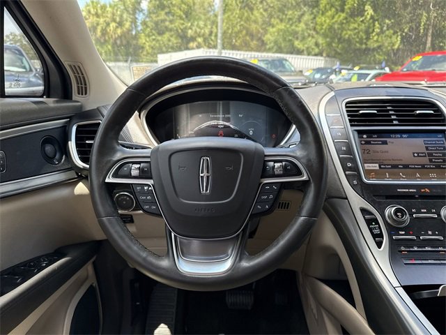 Used 2019 Lincoln Nautilus Select w/ Class II Trailer Tow Package image 18