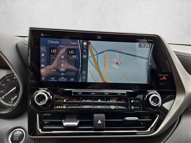 Used 2021 Toyota Highlander Limited AWD/4WD image 12