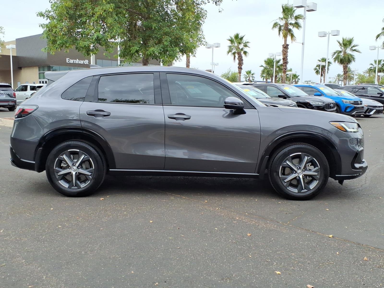Used 2025 Honda HR-V EX-L image 6