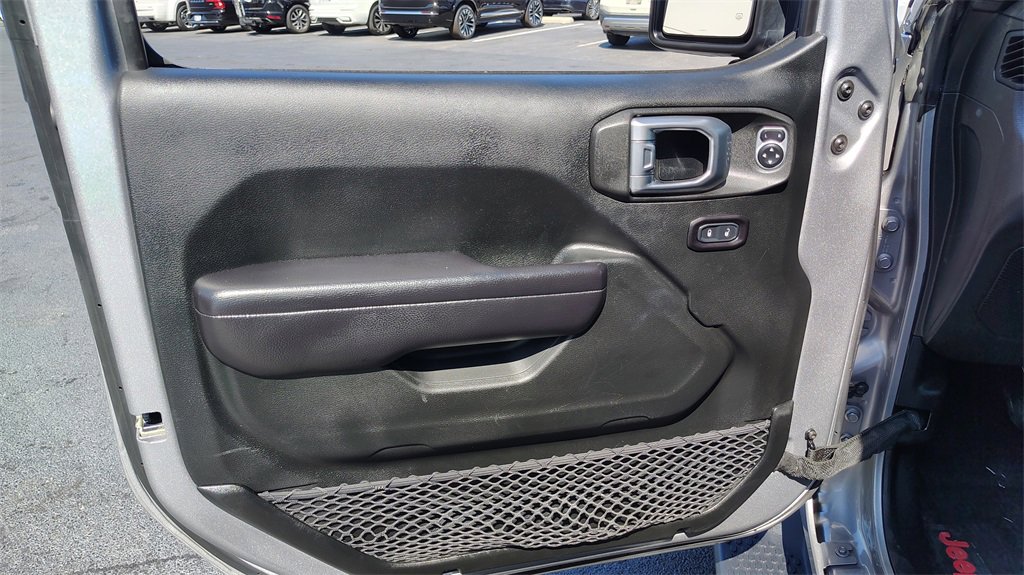Used 2018 Jeep Wrangler Unlimited Sport S image 8