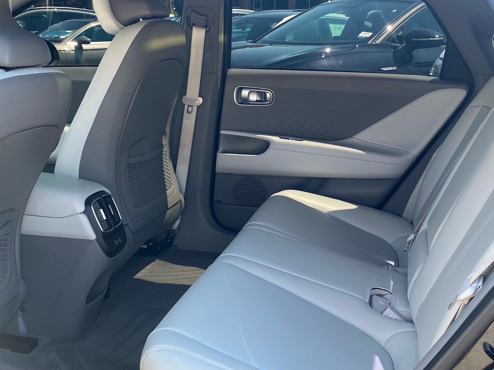 Used 2024 Hyundai Ioniq 6 SEL AWD/4WD image 19