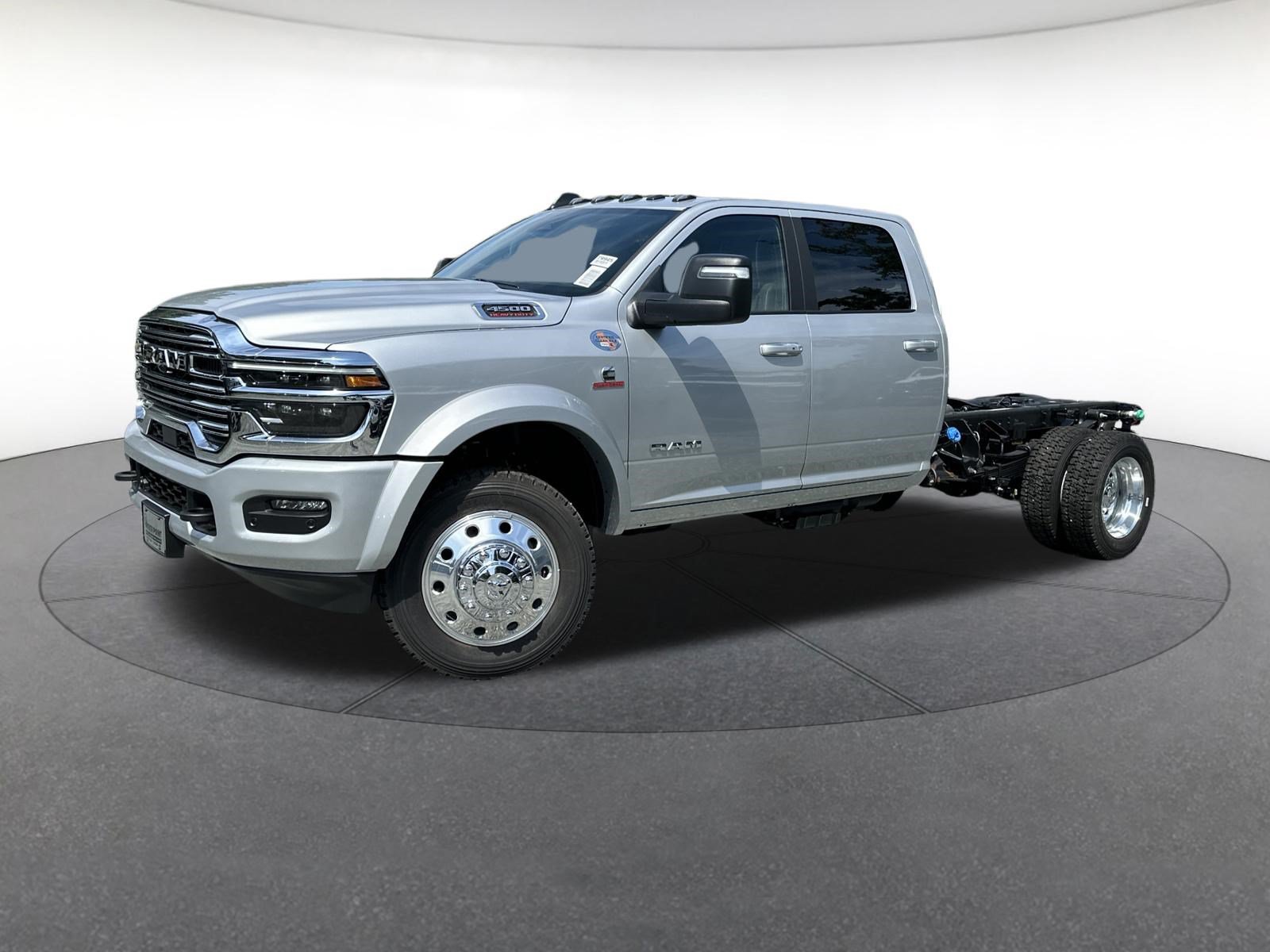 New 2027 RAM 4500 4x4 Crew Cab DRW w/ Laramie Trim Package
