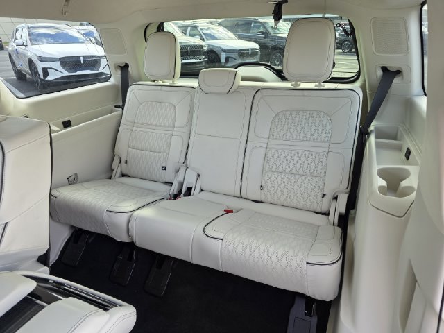 Used 2023 Lincoln Navigator Black Label AWD/4WD image 21