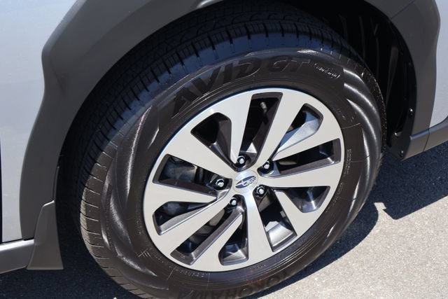 Certified 2025 Subaru Outback Premium AWD/4WD image 26