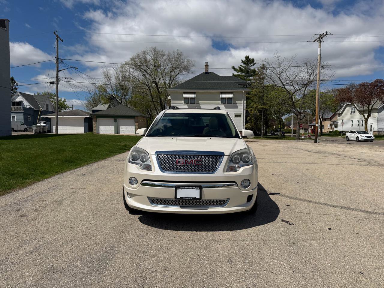 Used 2012 GMC Acadia Denali AWD/4WD image 2