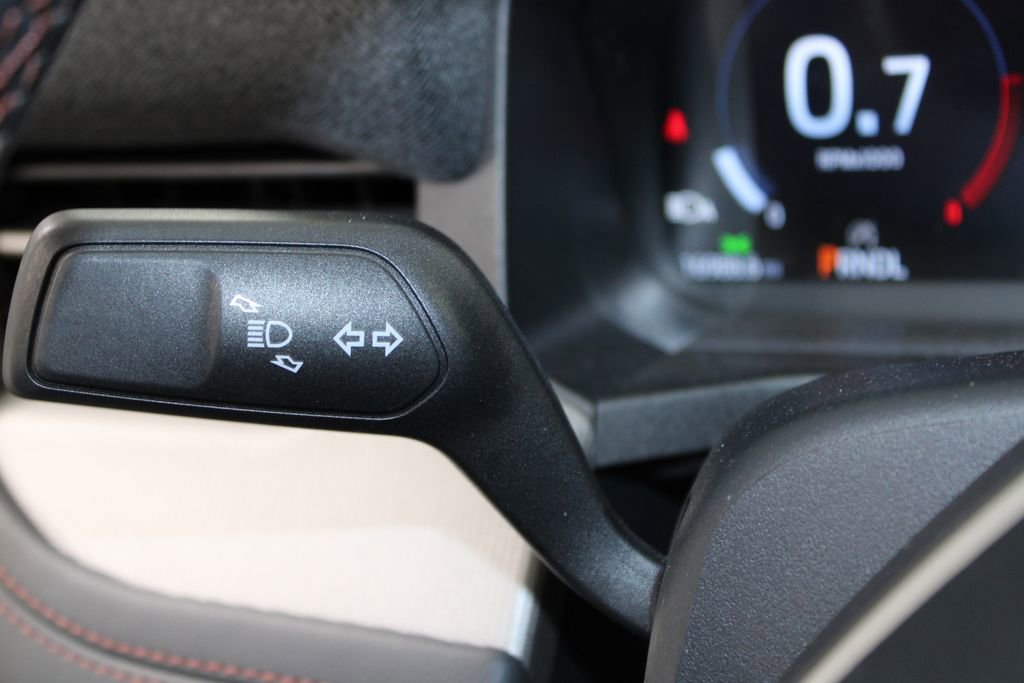 Used 2025 Ford Explorer Active image 26