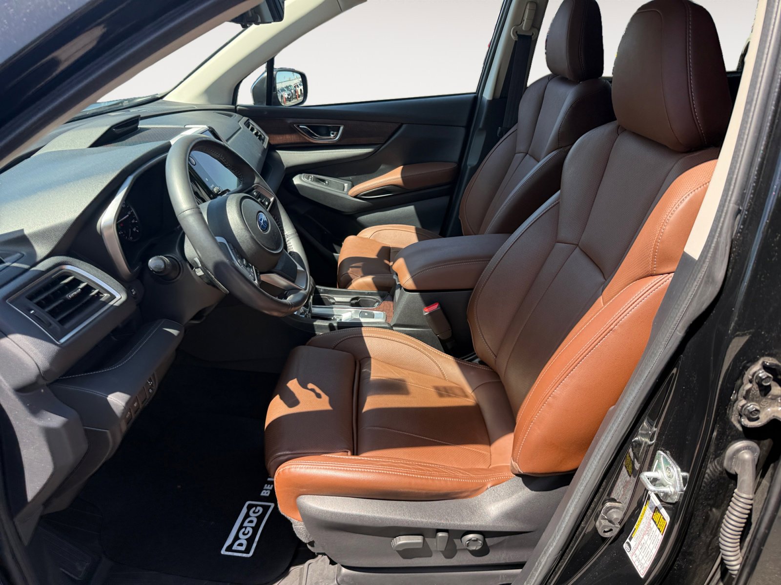 Used 2023 Subaru Ascent Touring image 10