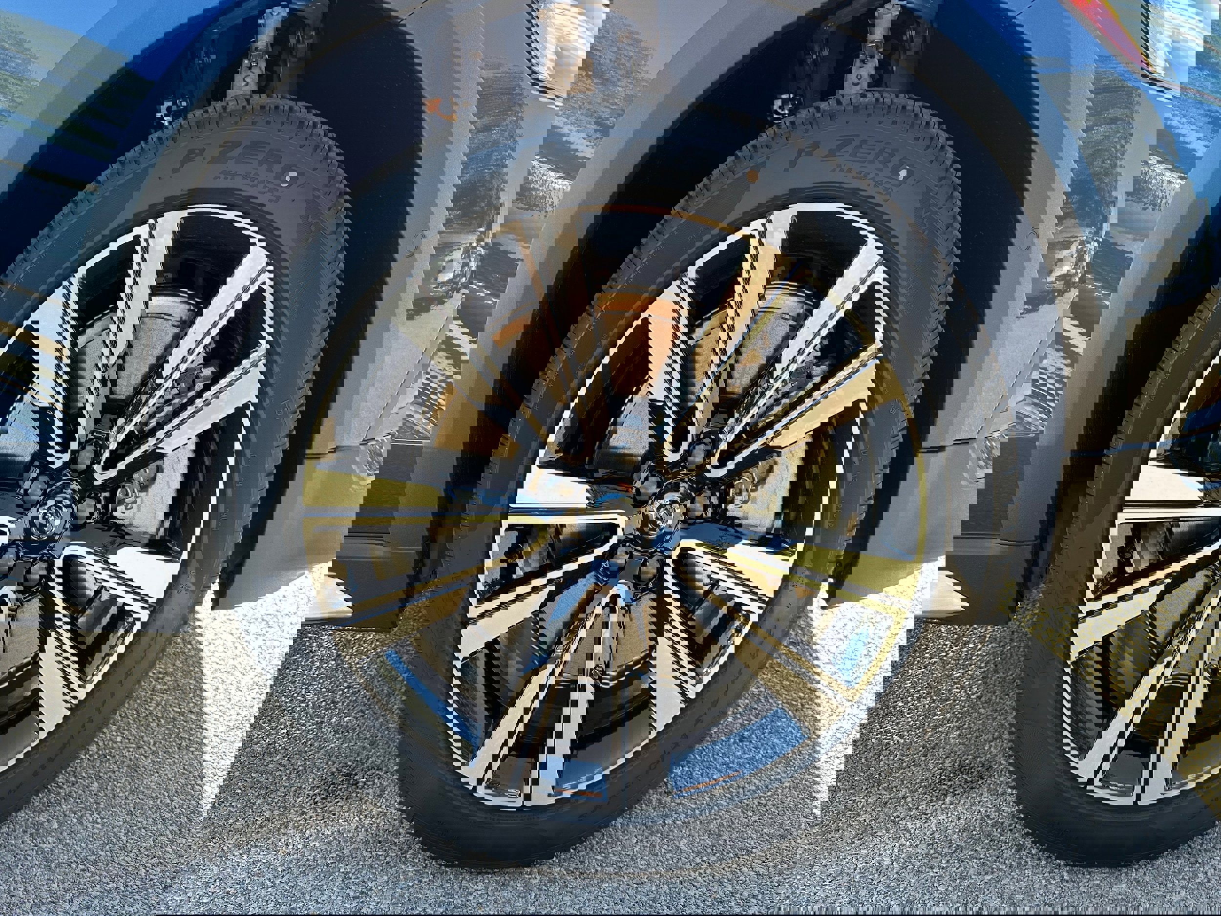 New 2026 Volvo V60 B5 Cross Country Ultra w/ Climate Package image 7