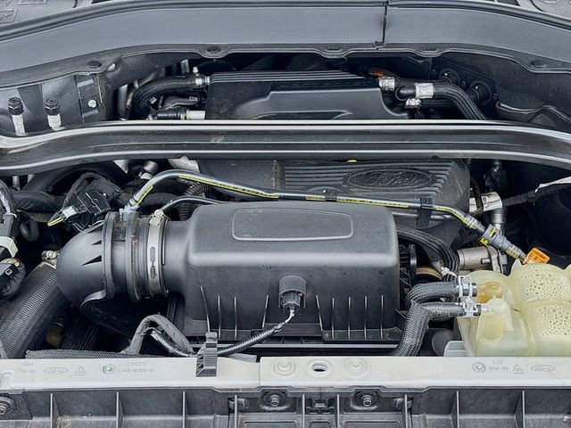 Used 2020 Ford Explorer Limited image 31