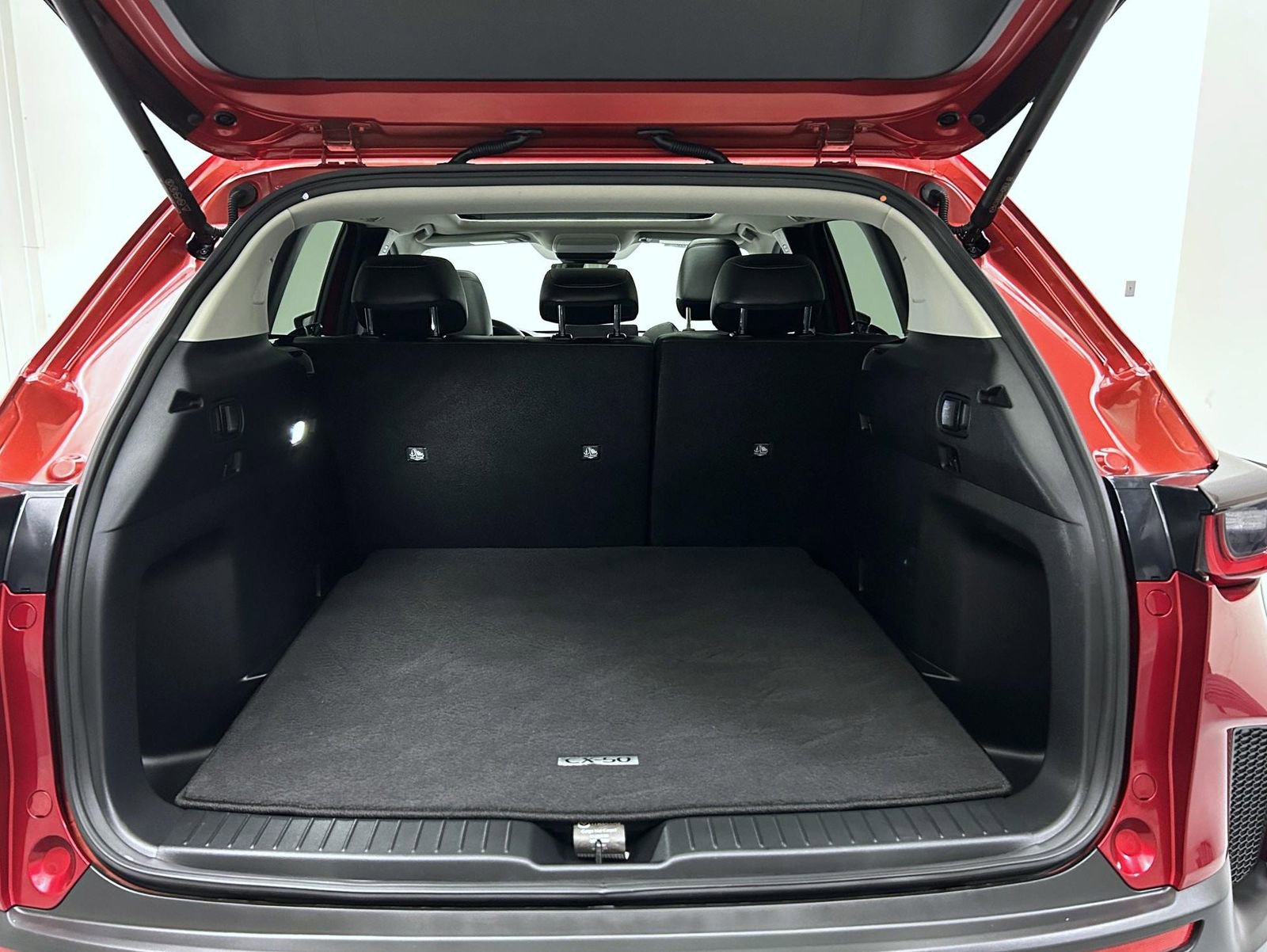Certified 2025 MAZDA CX-50 AWD 2.5 S w/ Premium Package image 9