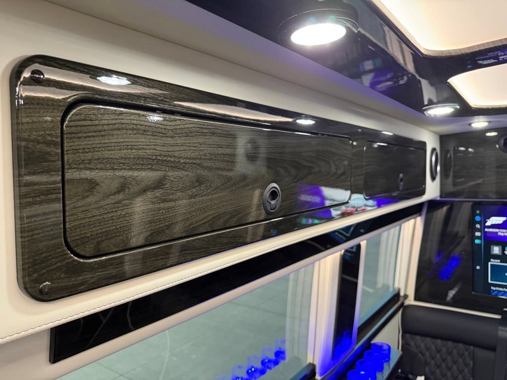 Used 2023 Mercedes-Benz Sprinter 3500 image 89