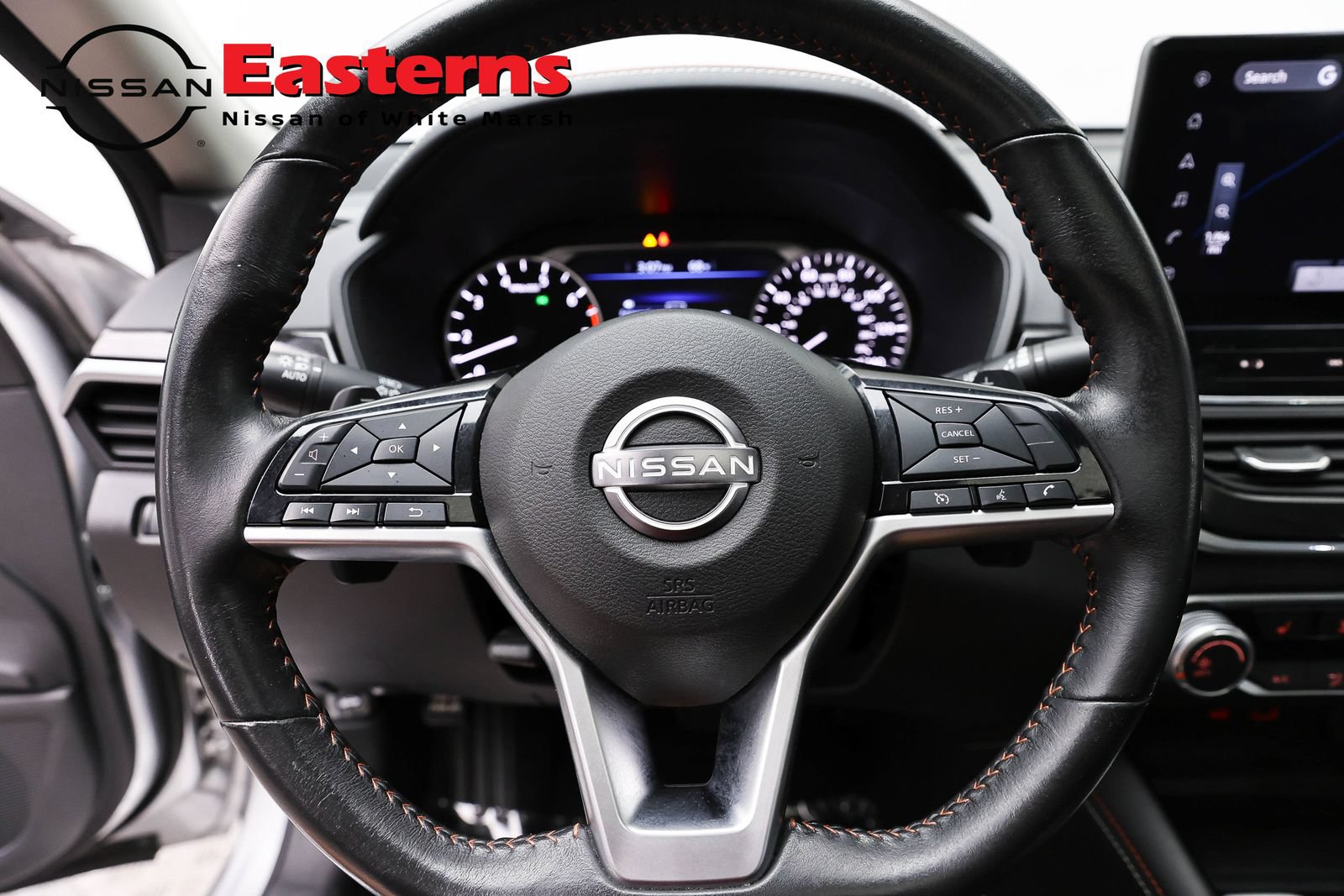 Used 2023 Nissan Altima 2.5 SR w/ SR Premium Package FWD image 10