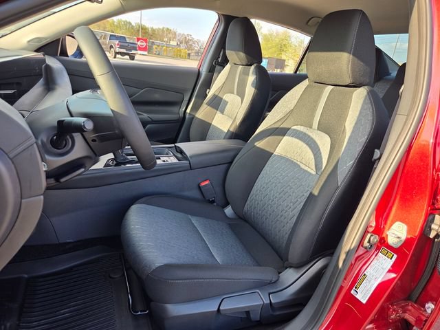 New 2026 Nissan Sentra SV w/ SV Convenience Package FWD image 9