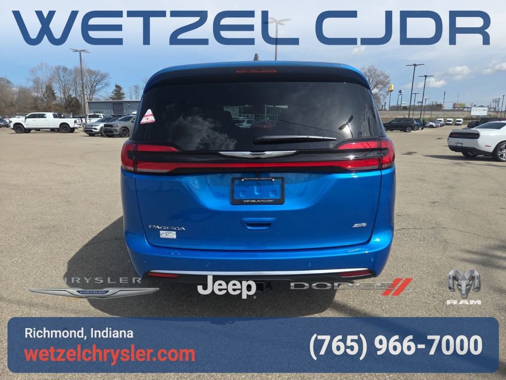 New 2026 Chrysler Pacifica Pinnacle w/ Trailer Tow Group image 6