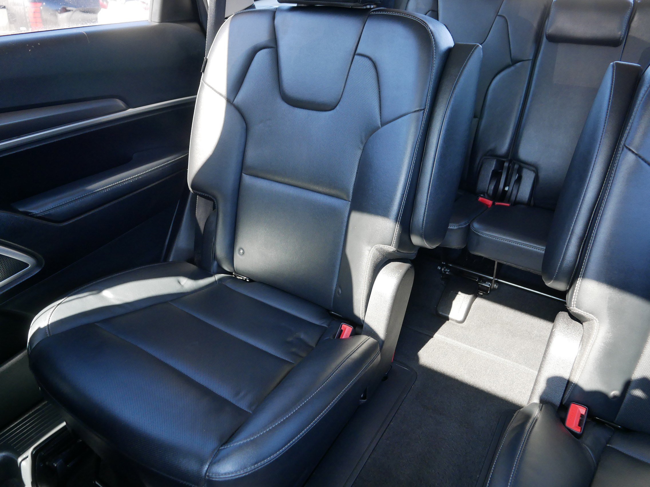 Certified 2023 Kia Telluride S w/ S Sunroof Package image 12