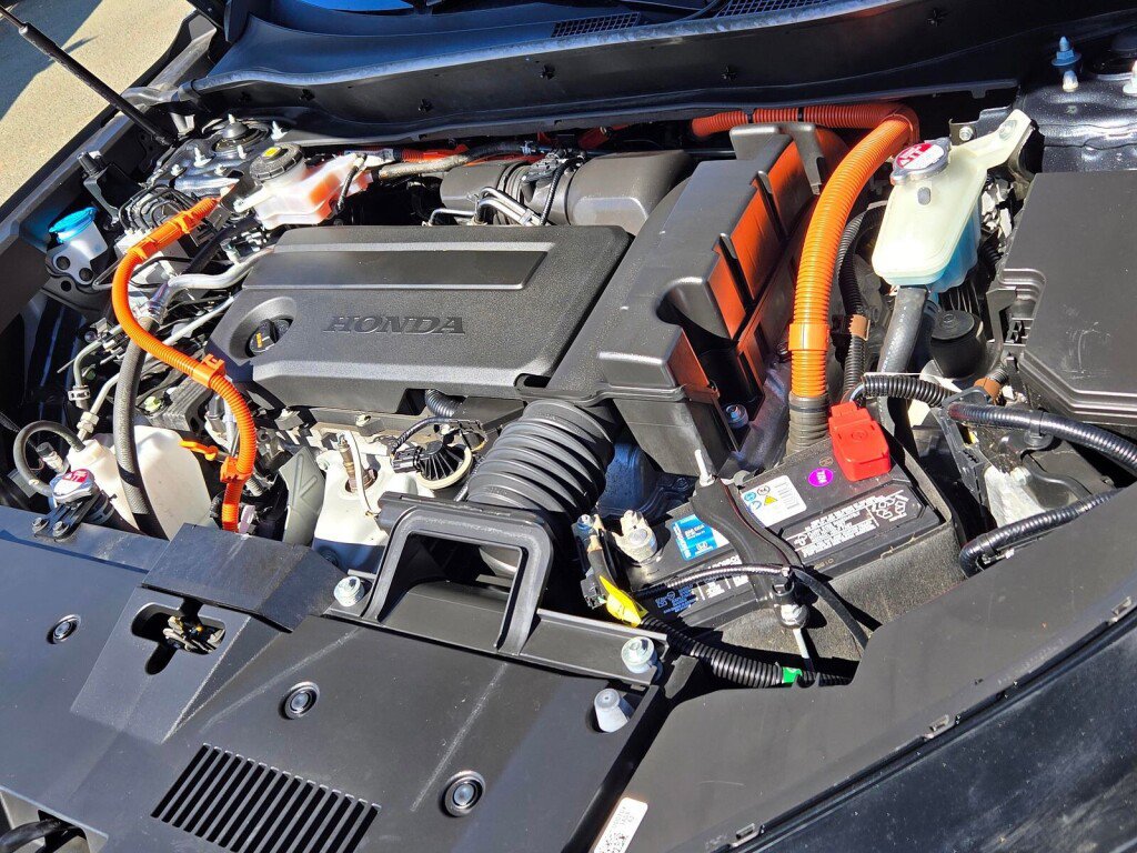 Certified 2024 Honda CR-V Sport-L image 9