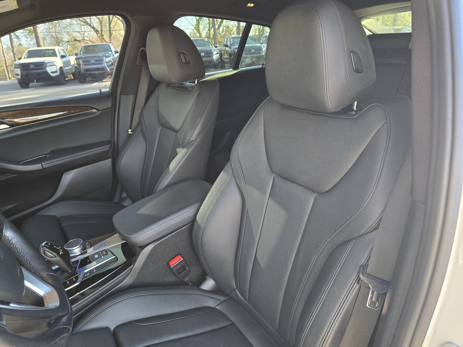 Used 2019 BMW X4 xDrive30i w/ Convenience Package image 12