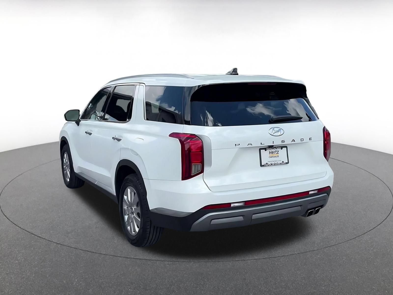 Used 2024 Hyundai Palisade SEL FWD image 9