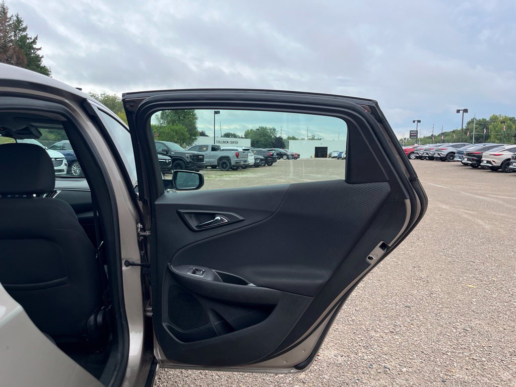 Used 2023 Chevrolet Malibu LT w/ Driver Confidence Package FWD image 30