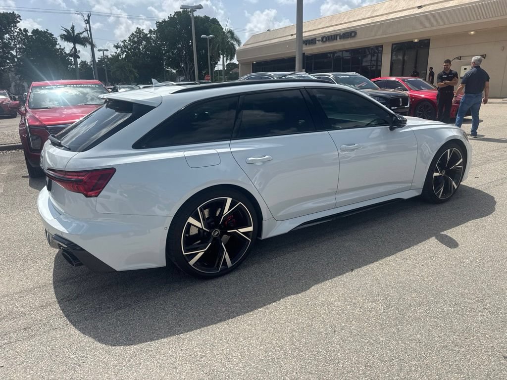 Used 2022 Audi RS 6 AWD/4WD image 4