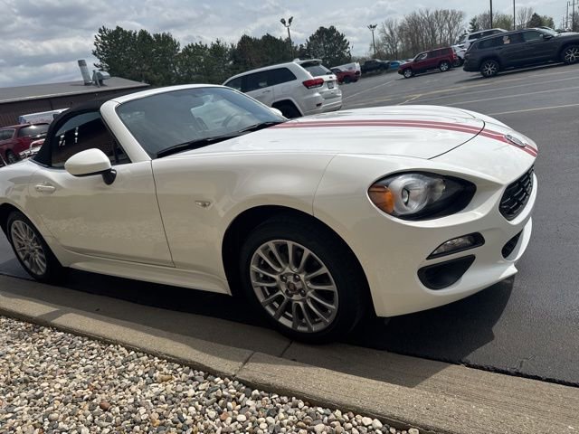 Used 2019 FIAT 124 Spider Classica w/ Technology Group RWD image 5