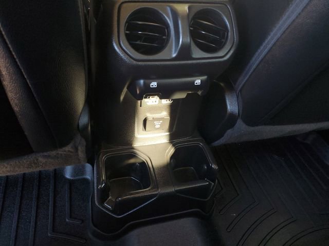 Used 2023 Jeep Gladiator Overland image 14