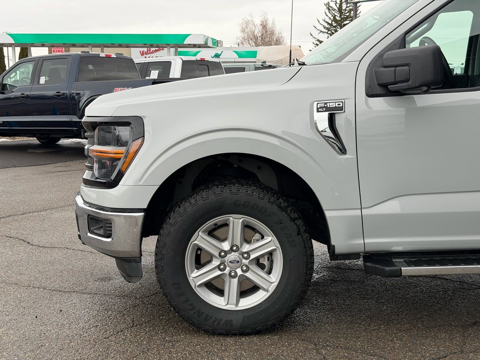 Used 2024 Ford F150 XLT w/ Tow/Haul Package image 11