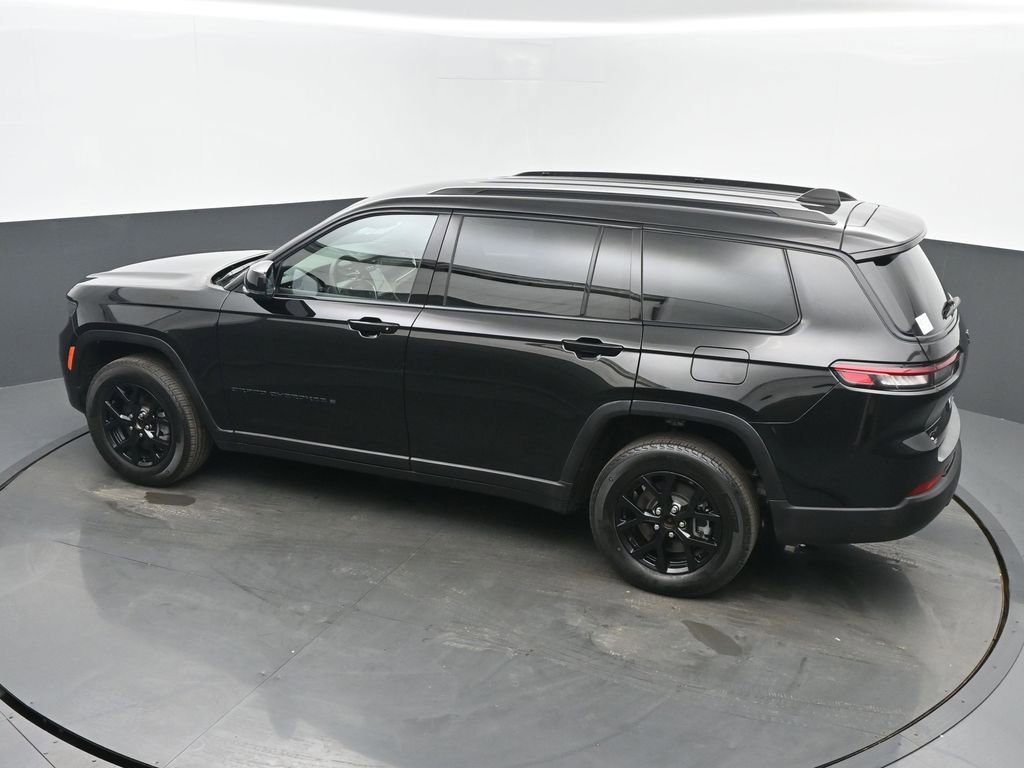 Used 2024 Jeep Grand Cherokee L Laredo AWD/4WD image 42