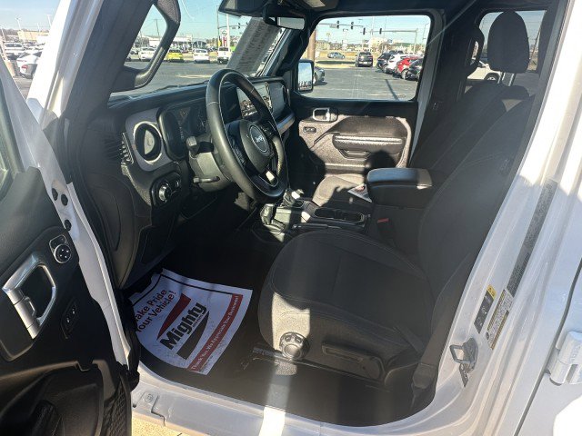 Used 2025 Jeep Gladiator Sport image 10