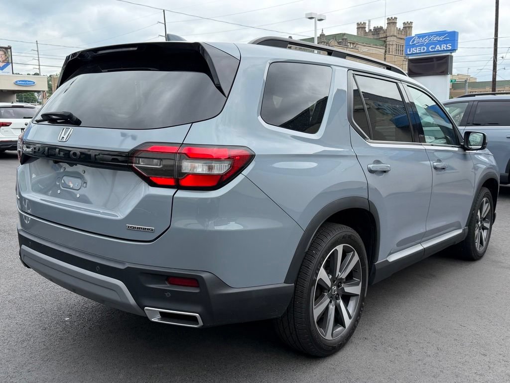 Certified 2023 Honda Pilot Touring image 29