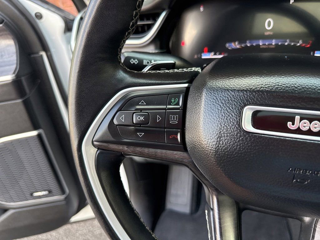 Used 2022 Jeep Grand Cherokee L Limited image 28