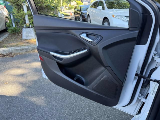 Used 2015 Ford Focus ST FWD image 22
