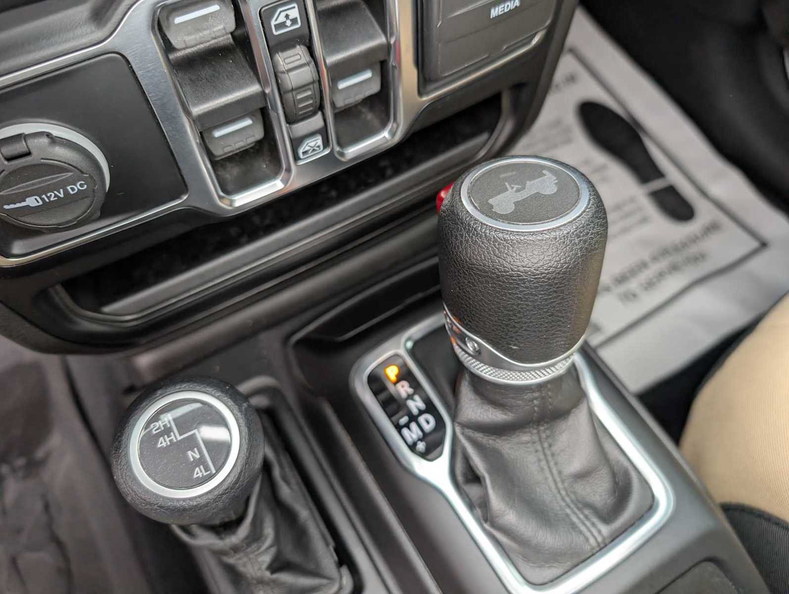 Used 2022 Jeep Wrangler Unlimited Sport AWD/4WD image 31