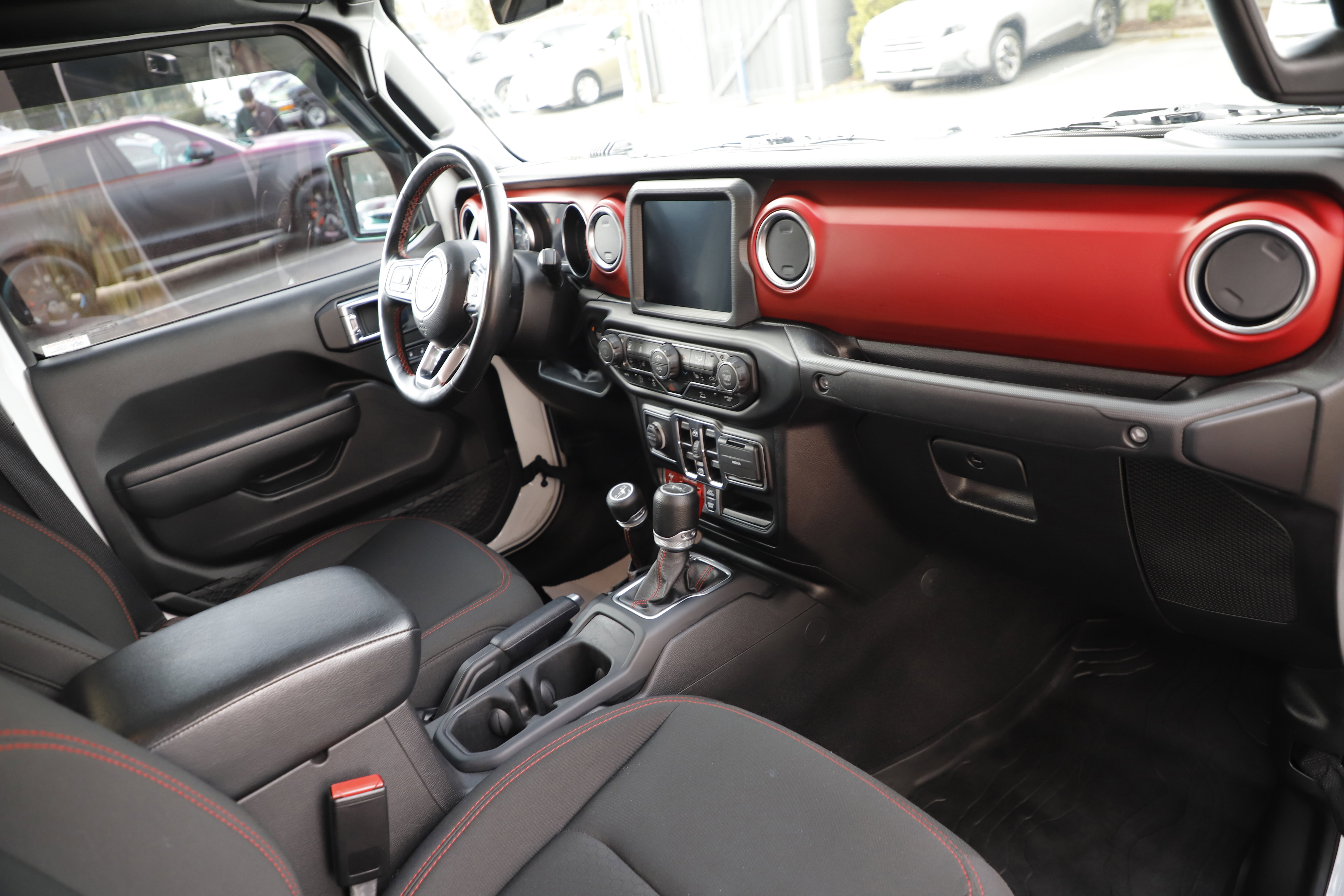 Used 2022 Jeep Gladiator Rubicon w/ Cold Weather Group image 12